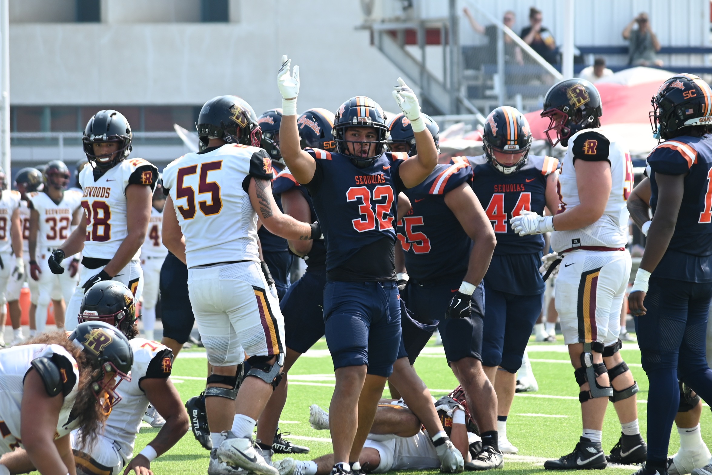 Giants football starts fast, rolls past Redwoods 41-21