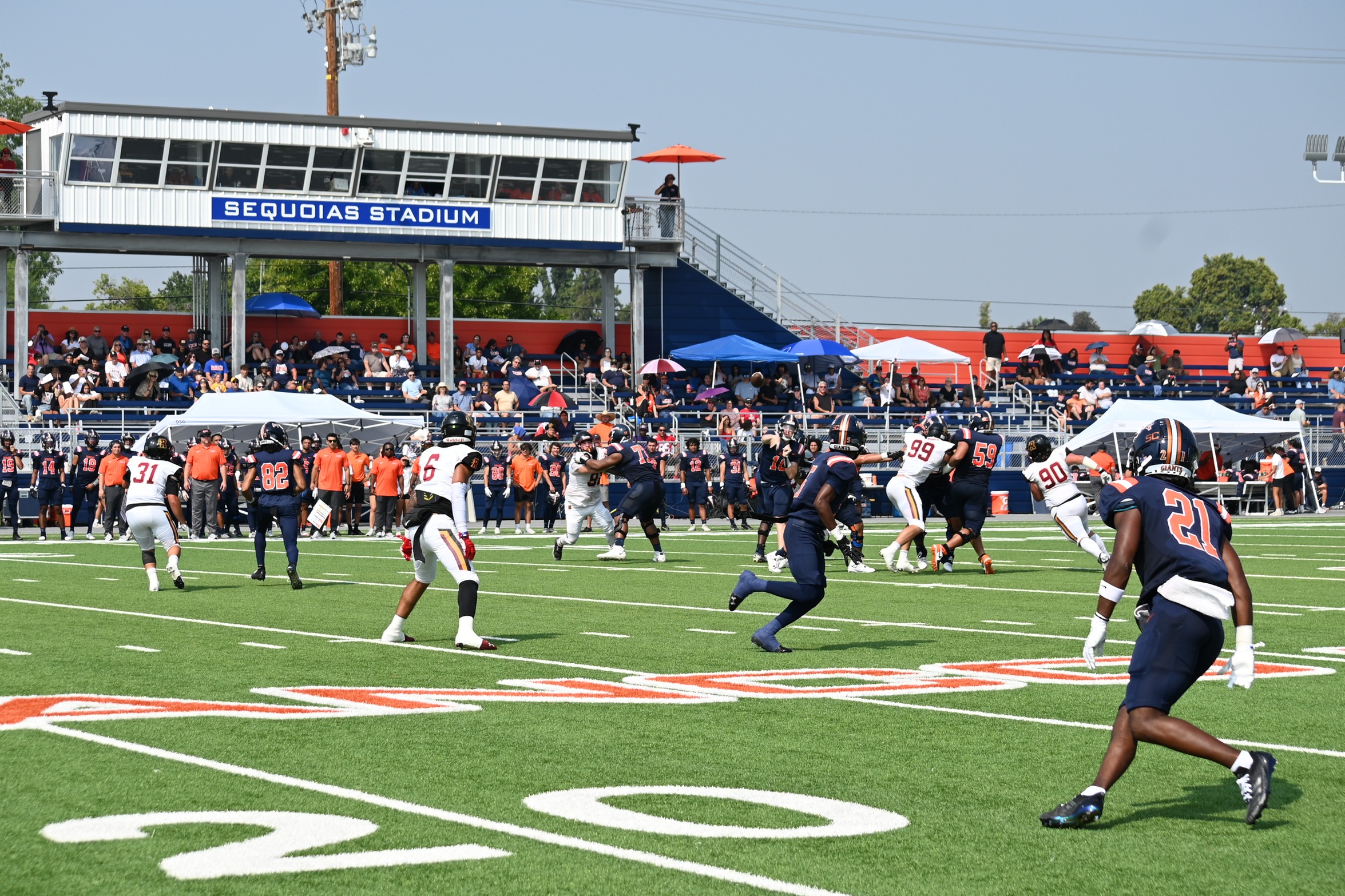 College of the Sequoias' Payton Faker (10) throwing a pass in the game versus College of the Redwoods on September 20, 2025. (Norma Foster / COS Athletics)