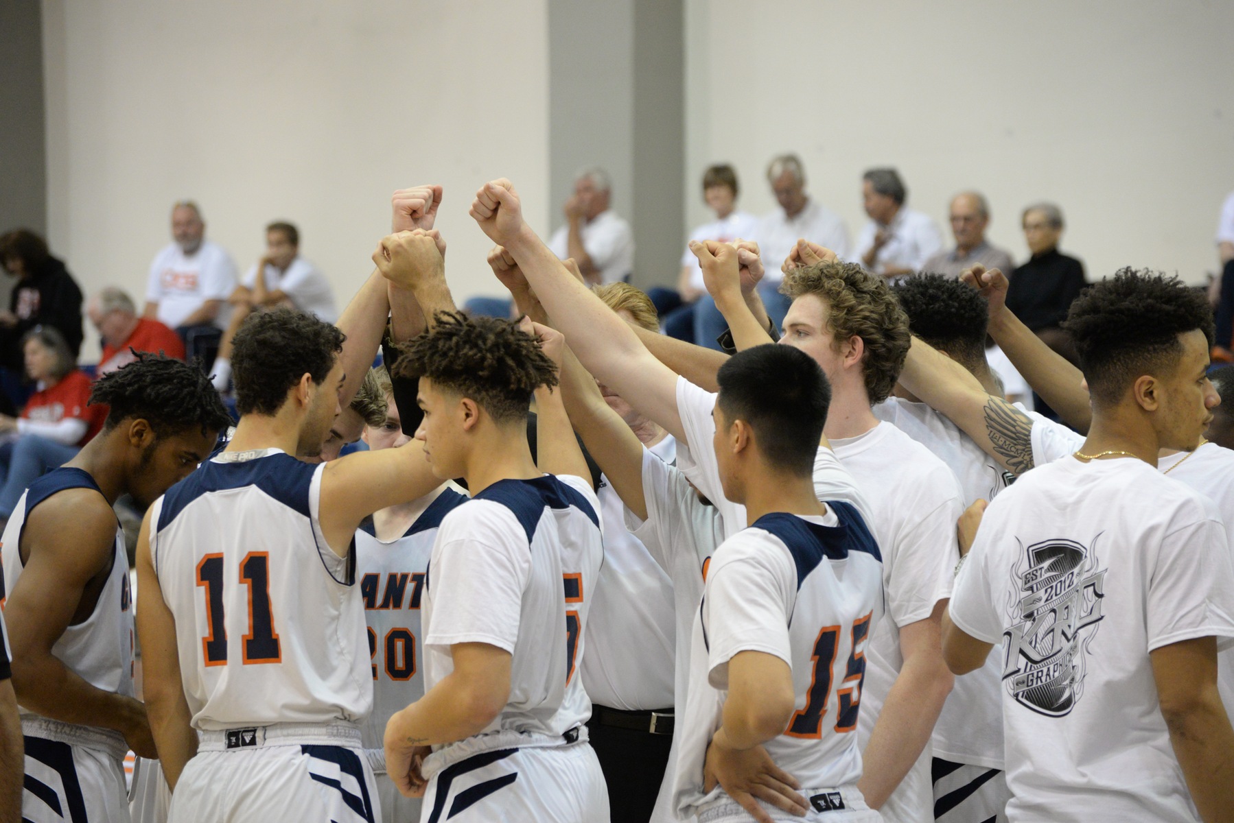 Giants receive postseason honors