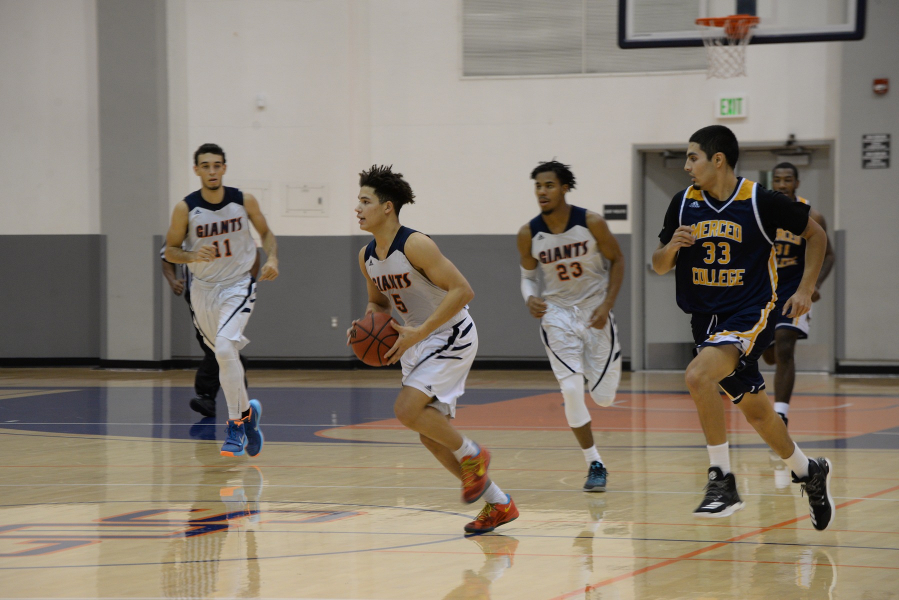 Men&rsquo;s Basketball win in an overtime thriller