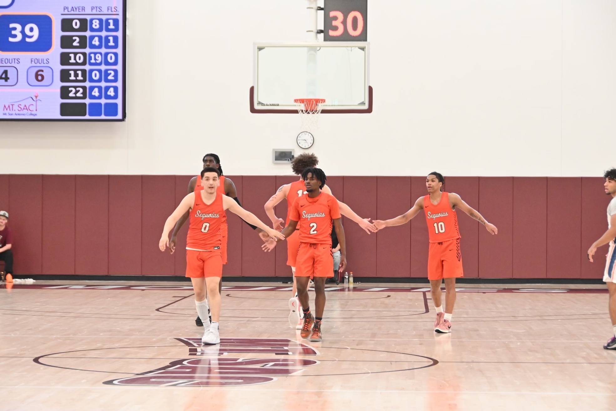 Giants fall to undefeated West Valley in state men's basketball final