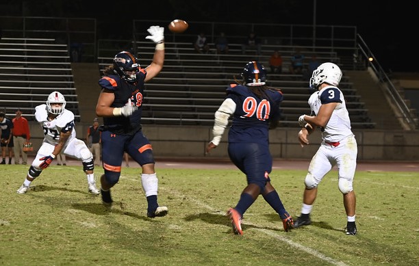 Modesto pulls away from Giants in CVC opener