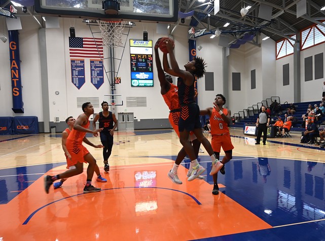 No. 6 Giants move to 3-0; face Sierra, Foothill next at Fresno City Classic