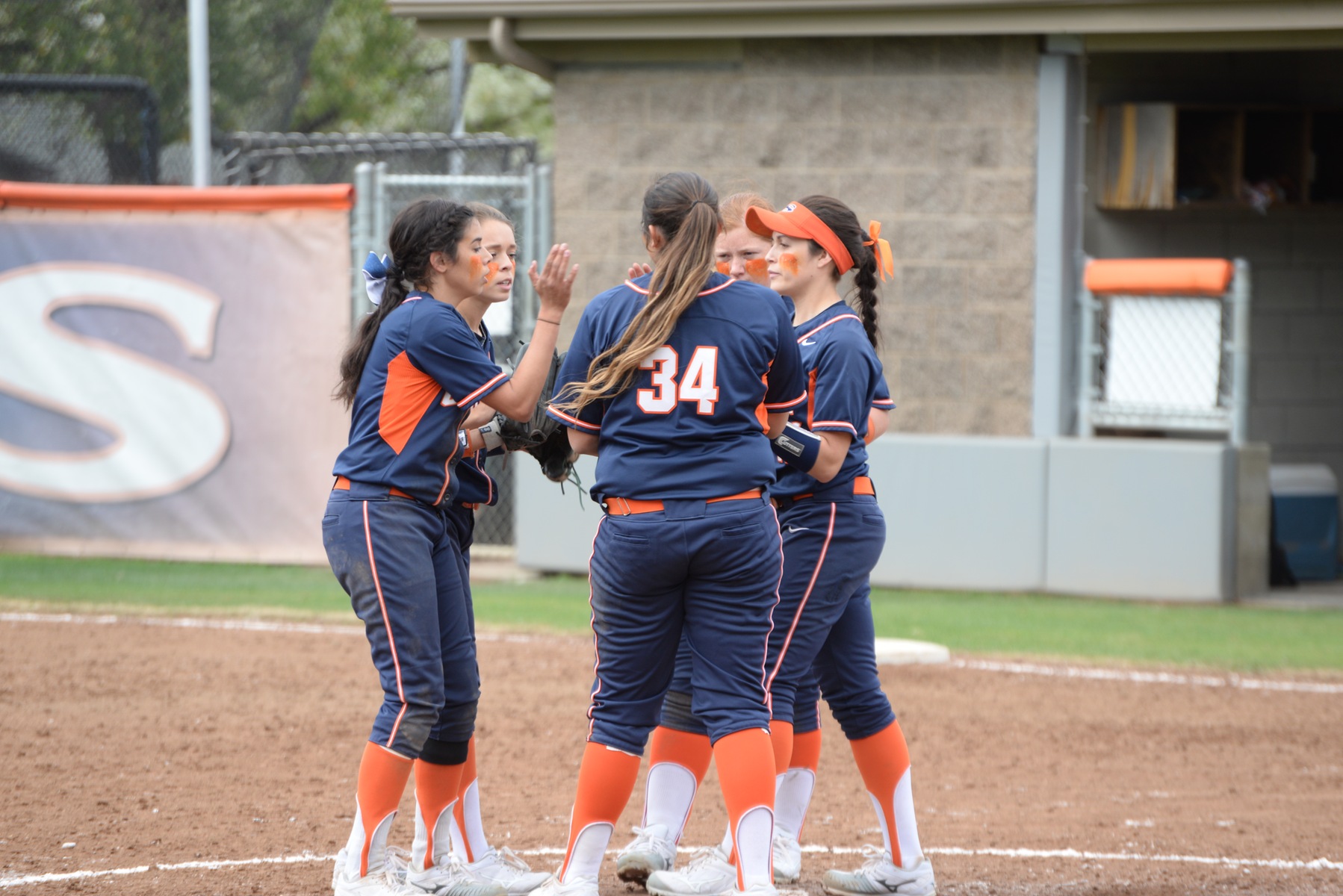 Giants sweep two game set