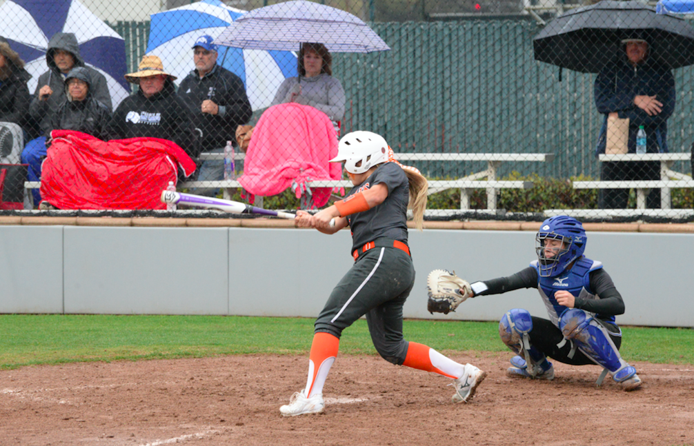 Giants extend their winning streak to five games