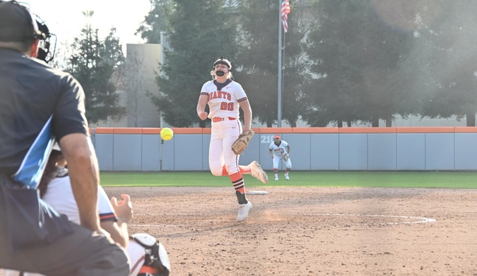 Giants' softball reloads in quest for another conference title, playoff appearance