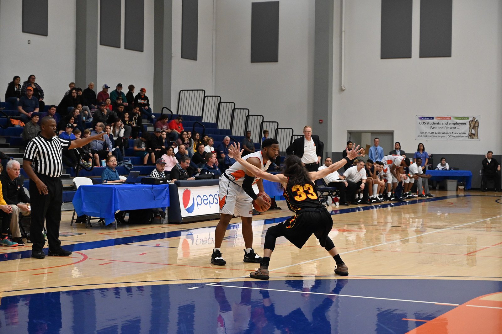 Keyshawn Gibbs getting ready to make a pass.