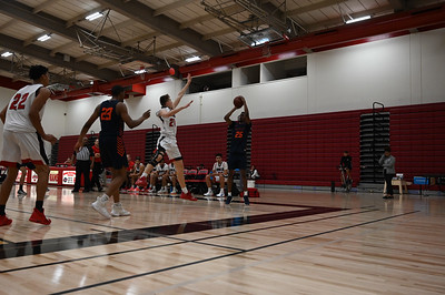 Giants prepare for Wyndham/Mannon Classic after placing third at Modesto Tournament