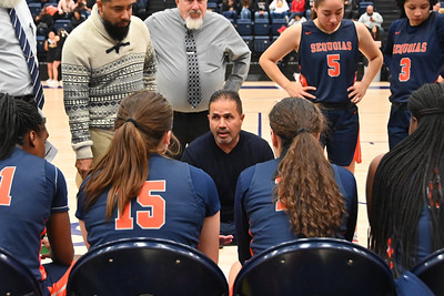Giants angling for 8th straight NorCal playoff berth
