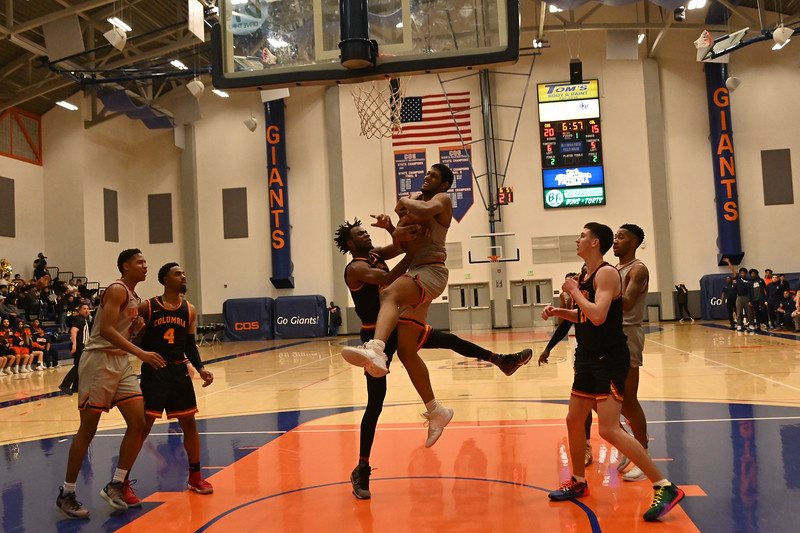 Giants headed to Columbia for key NorCal seeding shaker