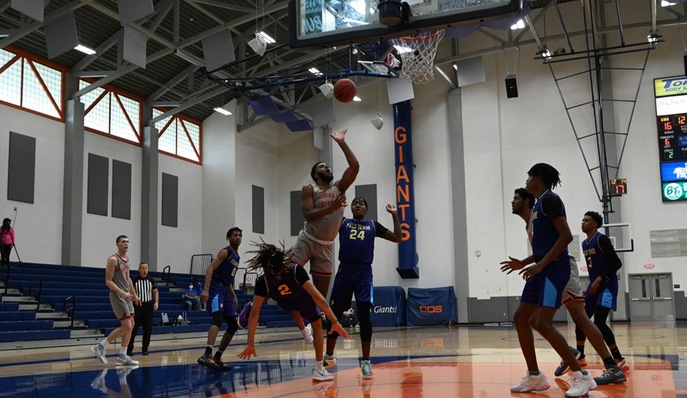 Giants add on another lopsided win