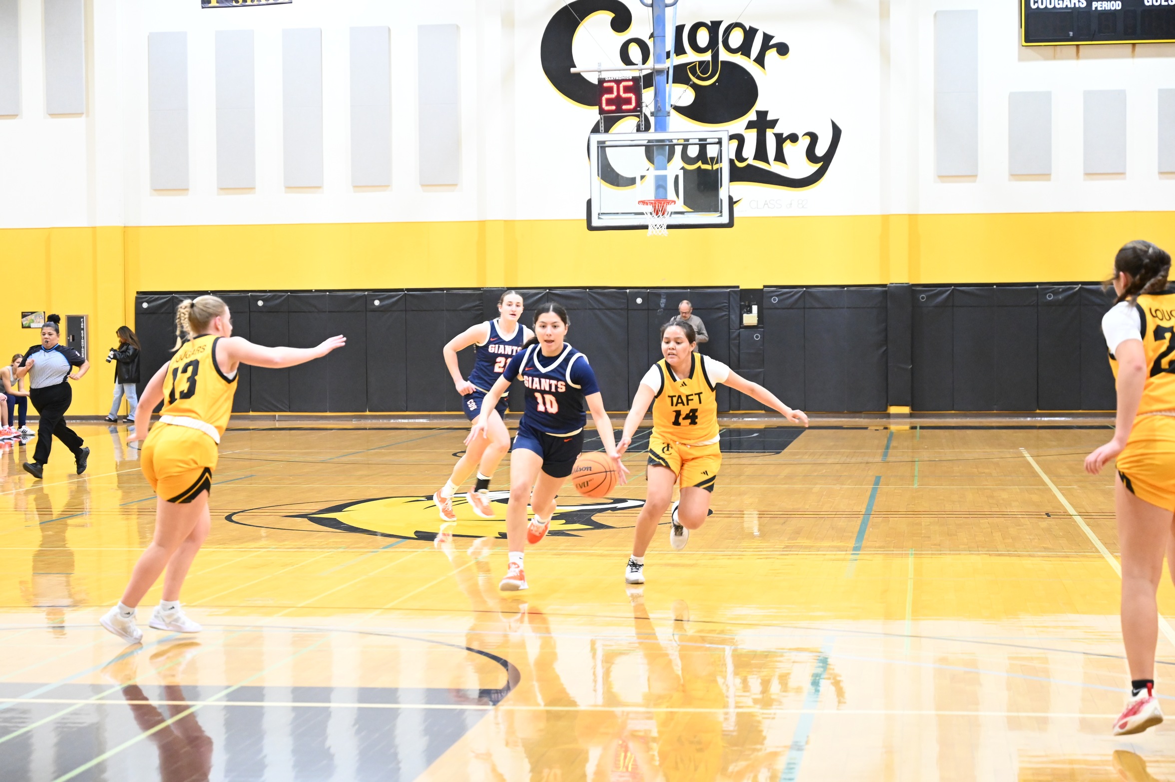 College of the Sequoias' Anisa Torres (10) in a game at Taft College on January 9, 2025. (Photo Credit: Norma Foster / COS Athletics)