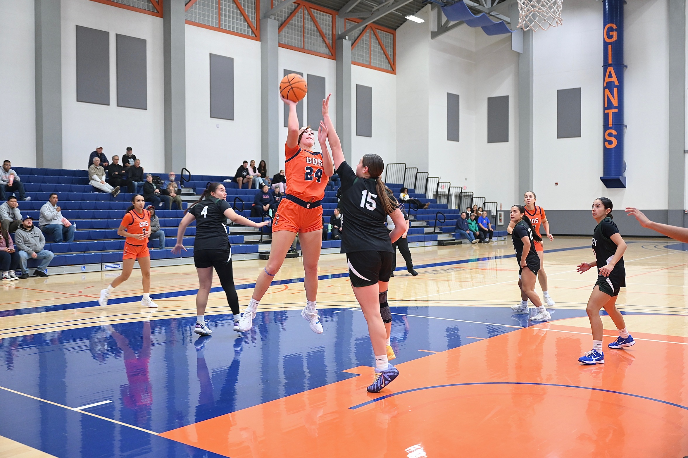 College of the Sequoias' Olivia Gill (24) shooting a layup in the game versus LA Valley on December 4, 2025. (Norma Foster / COS Athletics)