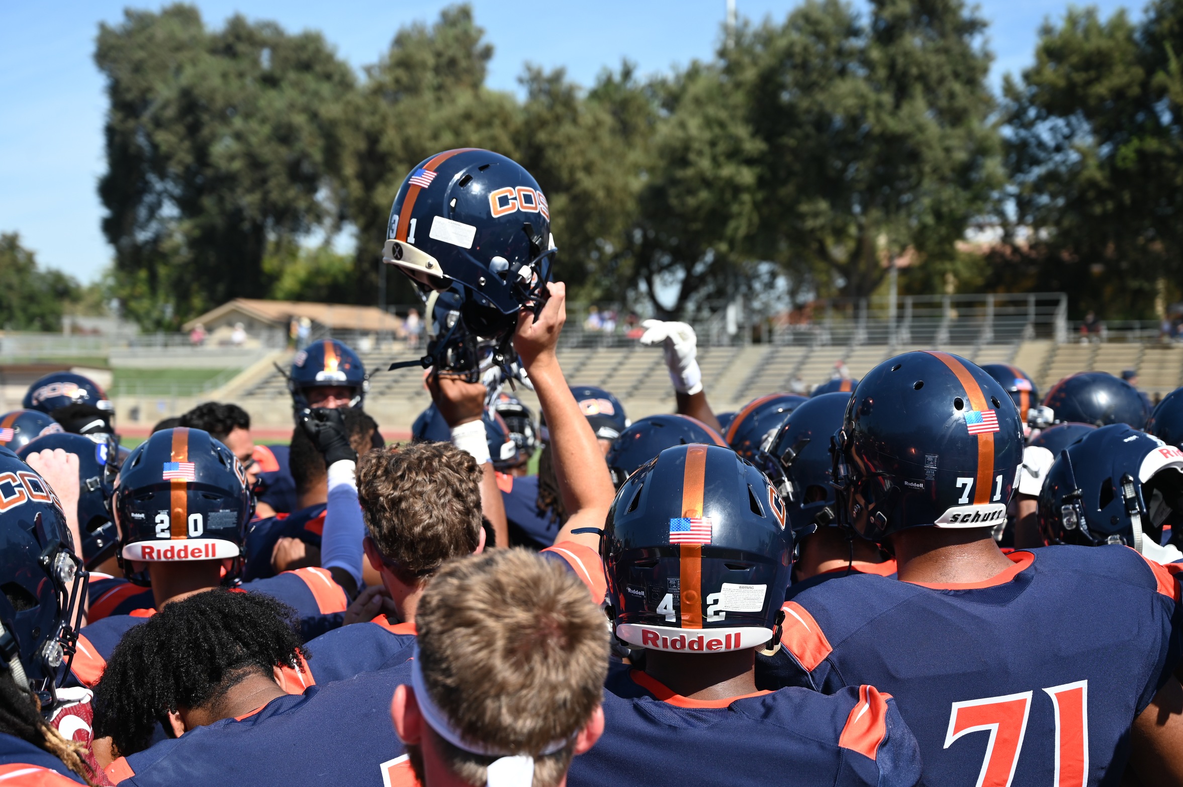Giants drop football opener at Antelope Valley