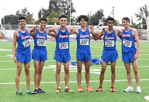Giants' men win Sequoias Invitational behind 1-2 finish by Aguayo, Santacruz